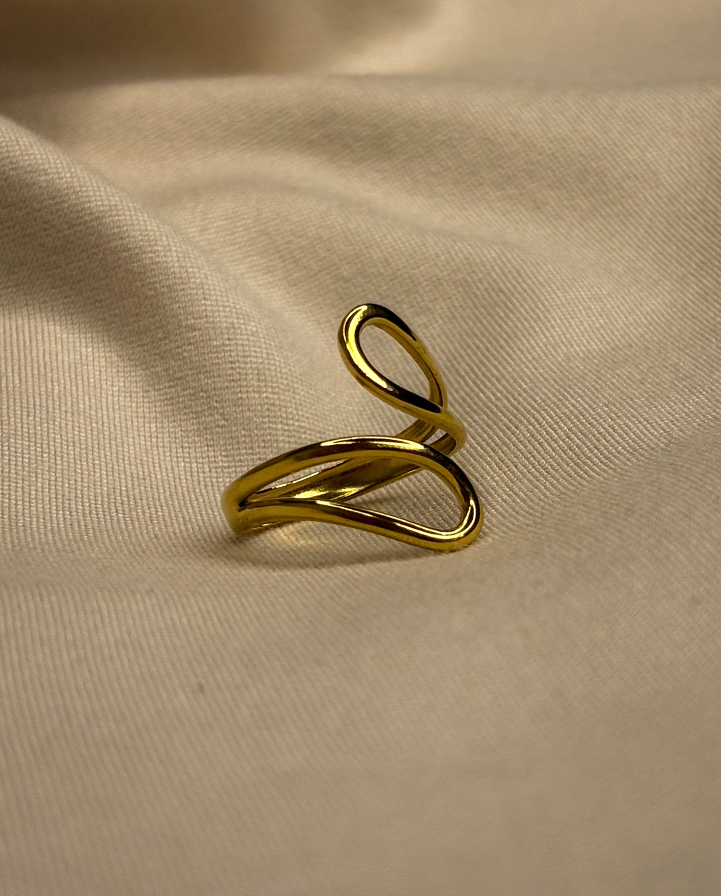 Elysian Flow Ring