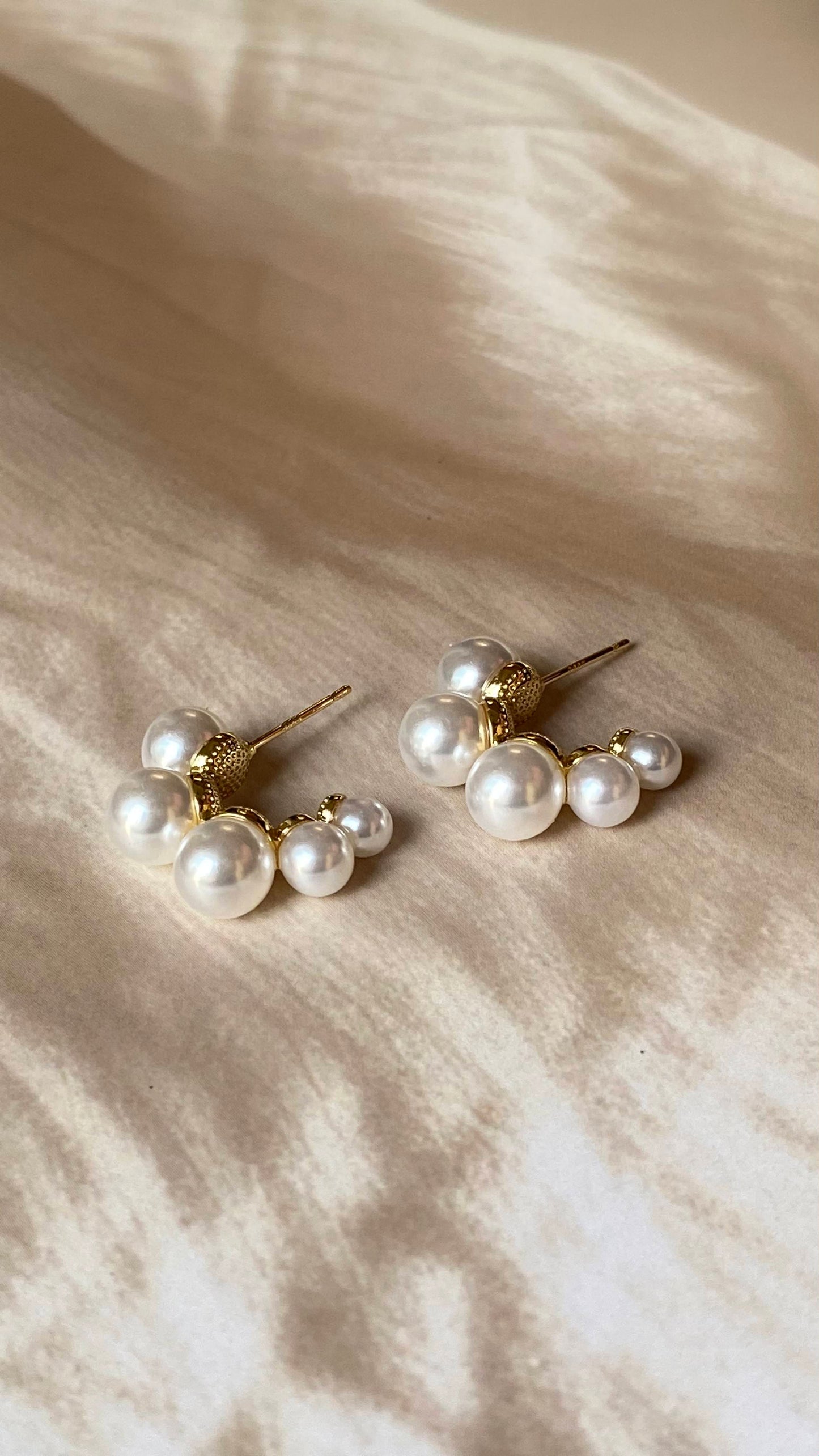 Pearl Cluster Stud Earrings