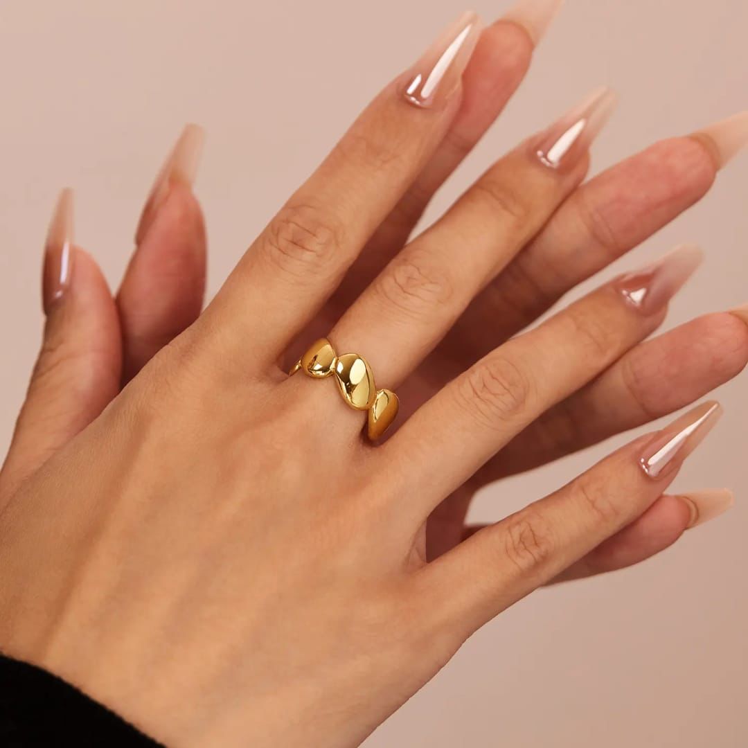 Pebble Link Gold Ring