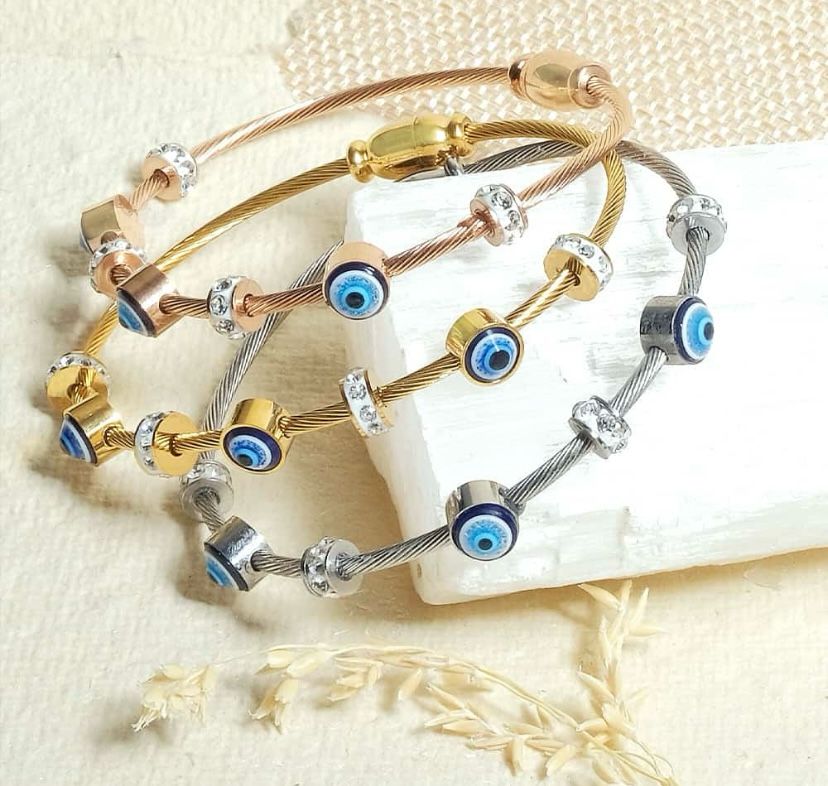 Evelet — Evil Eye Charm Bracelet