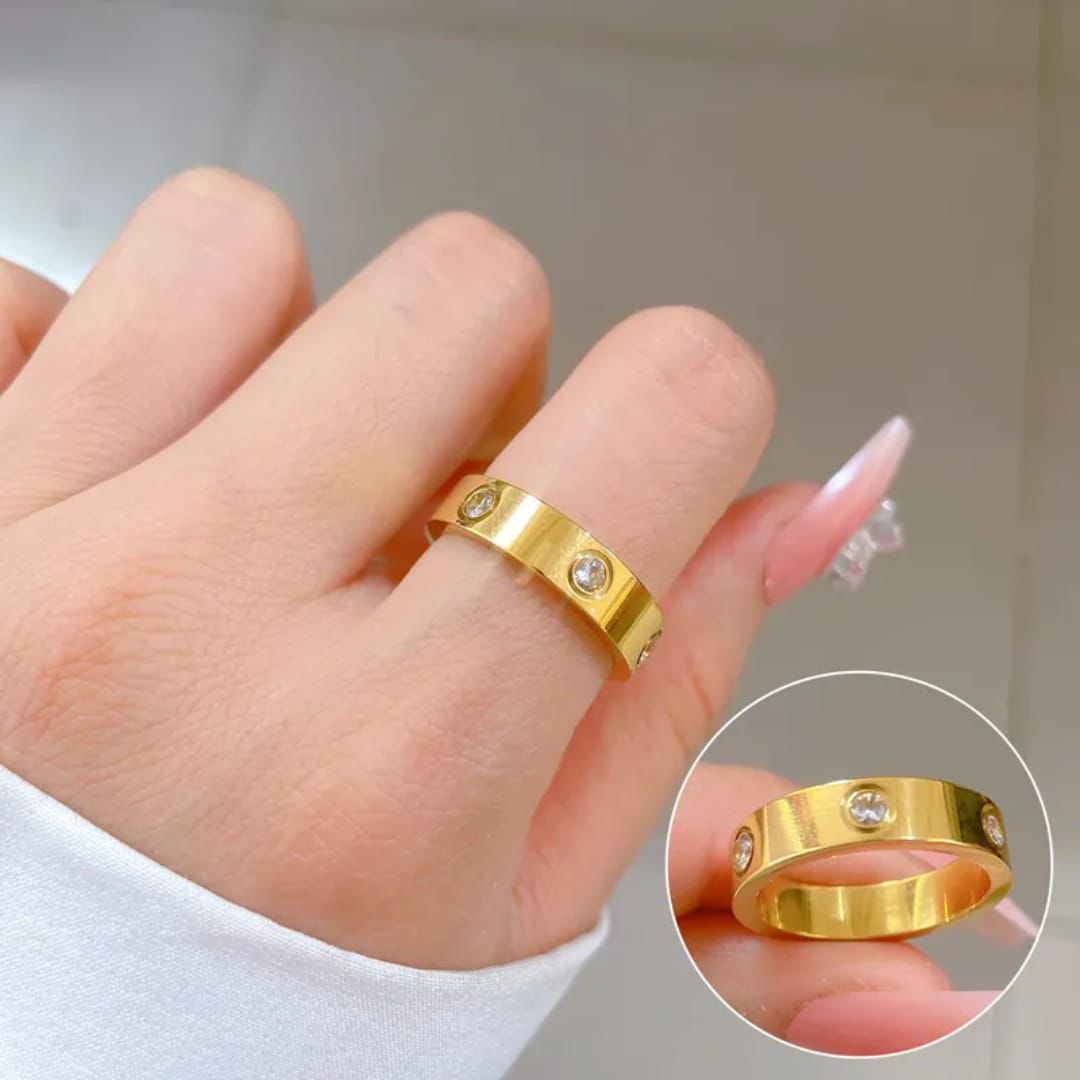 Icon Band Ring