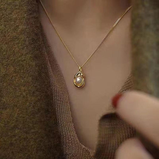 Elysian Pearl Pendant Necklace